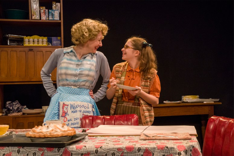 4-MOM&amp;GLORIA Get ReadyTo Bake_smlr_LESSONS421